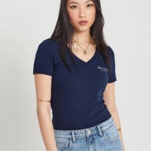 Hollister - Navy Baby Tee